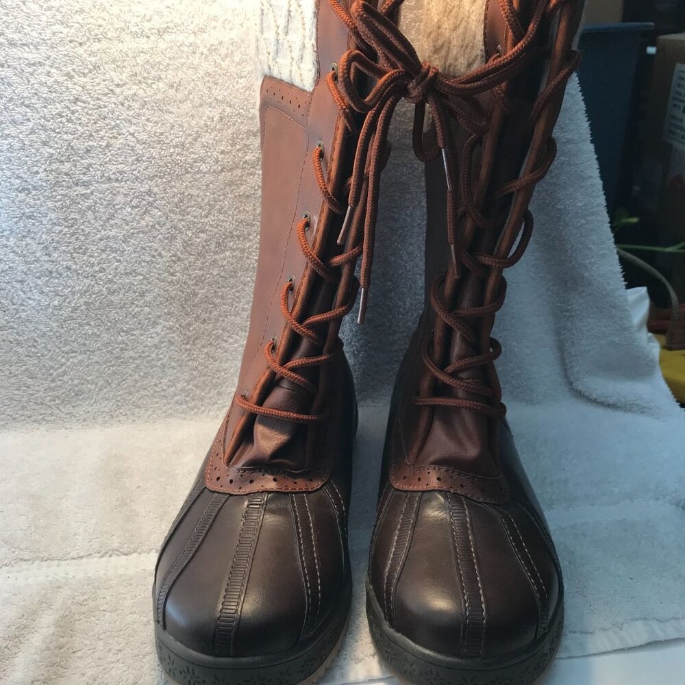 Reila Women's Lace-Up Duck Boots Size 7/37.5 Brown Faux Leather & Knit Upper Man